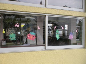 窓　幼稚園